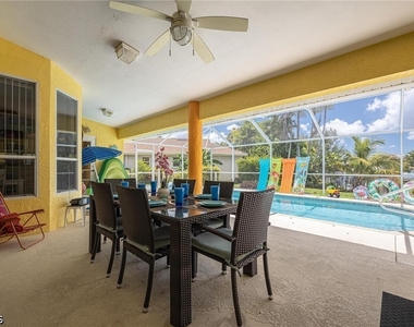 4123 Sw 26th Place - Photo Thumbnail 10