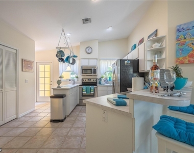 4123 Sw 26th Place - Photo Thumbnail 12