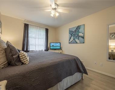 4123 Sw 26th Place - Photo Thumbnail 26