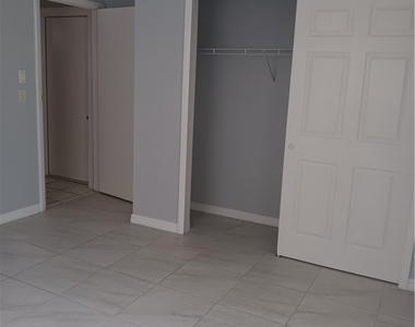 451 Marsh Avenue - Photo Thumbnail 9