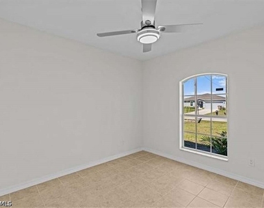 4303 26th Street Sw - Photo Thumbnail 5