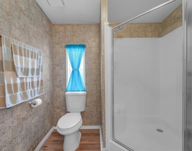 701 Coral Drive - Photo Thumbnail 11