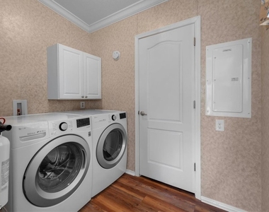 701 Coral Drive - Photo Thumbnail 30