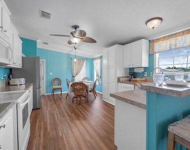 701 Coral Drive - Photo Thumbnail 25