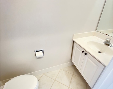 5669 Cove Circle - Photo Thumbnail 9