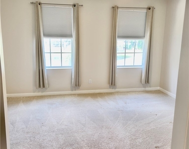 5669 Cove Circle - Photo Thumbnail 10