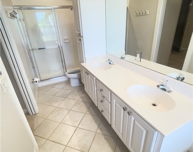 5669 Cove Circle - Photo Thumbnail 13