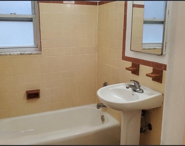 62 Regency - Photo Thumbnail 4