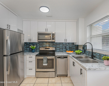 1029 Park Drive - Photo Thumbnail 2