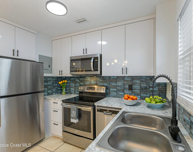 1029 Park Drive - Photo Thumbnail 3