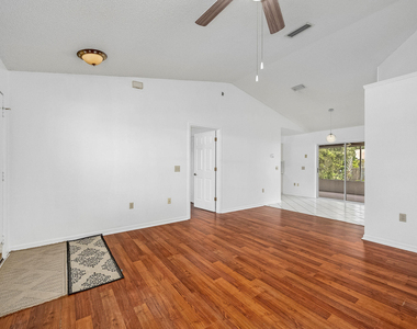 7175 Durban Avenue - Photo Thumbnail 3