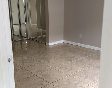 1609 Sunny Brook Lane - Photo Thumbnail 18