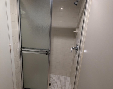 1609 Sunny Brook Lane - Photo Thumbnail 23