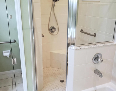 250 Saint Lucie Lane - Photo Thumbnail 13