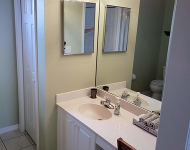 250 Saint Lucie Lane - Photo Thumbnail 3