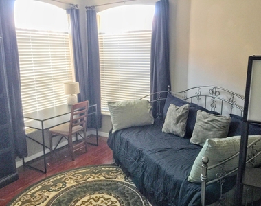 250 Saint Lucie Lane - Photo Thumbnail 21