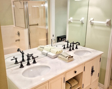 250 Saint Lucie Lane - Photo Thumbnail 1