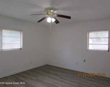 211 W Laila Drive - Photo Thumbnail 27