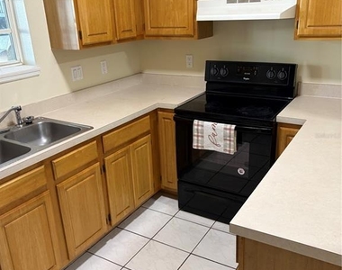 530 Belltower Avenue - Photo Thumbnail 12