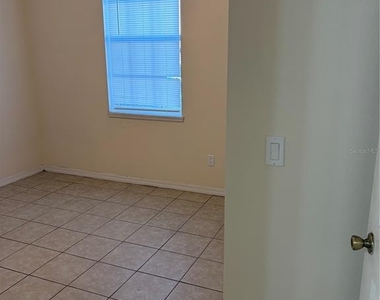 530 Belltower Avenue - Photo Thumbnail 6