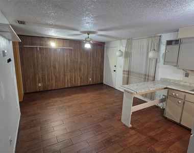 6141 10th Street - Photo Thumbnail 5
