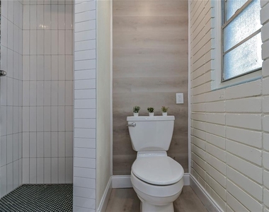 4701 N Willis Street - Photo Thumbnail 34