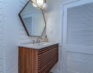 4701 N Willis Street - Photo Thumbnail 33