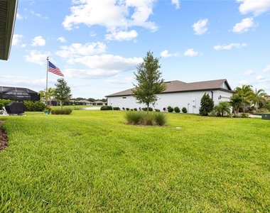9454 Ballaster Pointe Loop - Photo Thumbnail 5