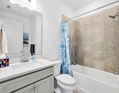 9454 Ballaster Pointe Loop - Photo Thumbnail 22