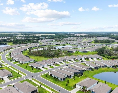 9454 Ballaster Pointe Loop - Photo Thumbnail 43