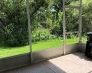 948 Vista Cay Court - Photo Thumbnail 15
