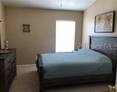 948 Vista Cay Court - Photo Thumbnail 12