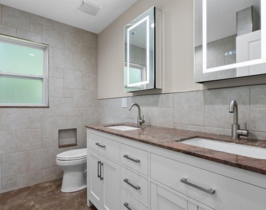4038 Harrisburg - Photo Thumbnail 26
