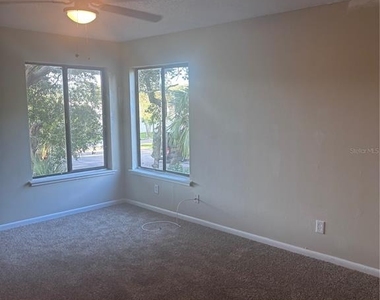 1320 Mountainview - Photo Thumbnail 11