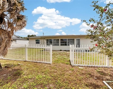 705 Thunderbird Avenue - Photo Thumbnail 40