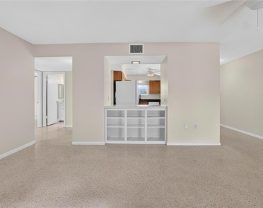 705 Thunderbird Avenue - Photo Thumbnail 28