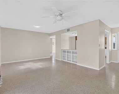 705 Thunderbird Avenue - Photo Thumbnail 29