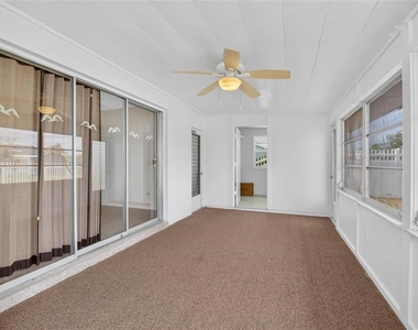 705 Thunderbird Avenue - Photo Thumbnail 35