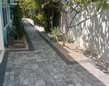 40 82nd Avenue - Photo Thumbnail 4