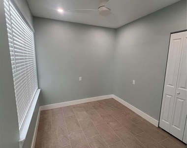 40 82nd Avenue - Photo Thumbnail 17