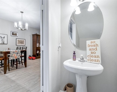 5005 Barnstead Drive - Photo Thumbnail 24
