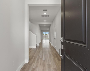 10412 Fieldstone Myrtle Way - Photo Thumbnail 4