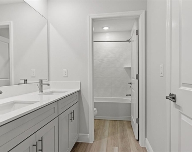 10412 Fieldstone Myrtle Way - Photo Thumbnail 55