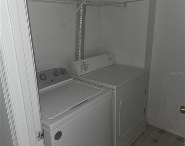 5566 Metrowest Boulevard - Photo Thumbnail 10