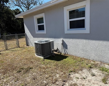 204 6th Jpv Street - Photo Thumbnail 1