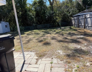 204 6th Jpv Street - Photo Thumbnail 10