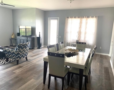 4840 Cayview Avenue - Photo Thumbnail 17