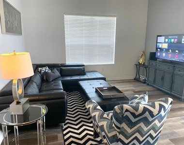 4840 Cayview Avenue - Photo Thumbnail 19