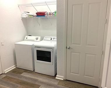 4840 Cayview Avenue - Photo Thumbnail 30