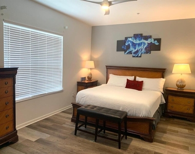 4840 Cayview Avenue - Photo Thumbnail 11